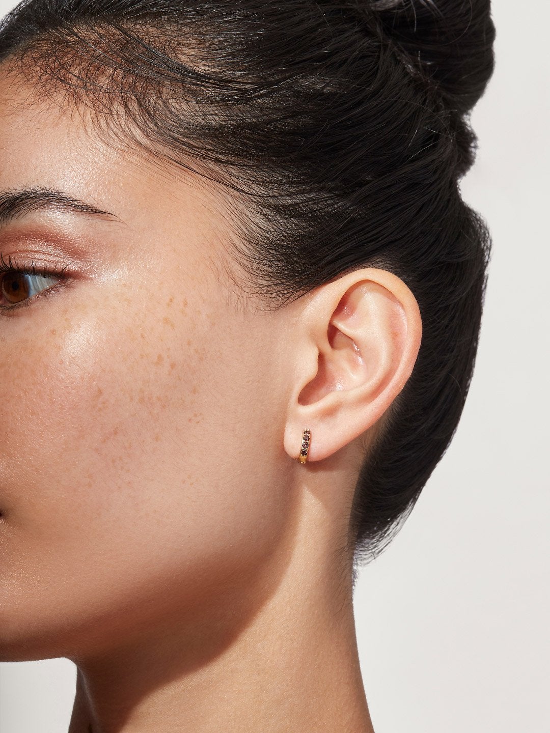 4-Ana-Luisa-Jewelry-Earrings-Hoop-Earrings-Suzy-Mini-Rose-Gold.jpg