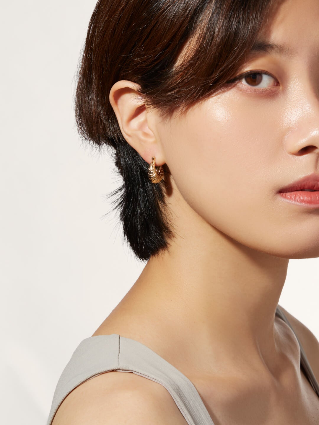 4 - Ana Luisa Jewelry Earrings Hoops Twisted Gold Hoops Ami Gold