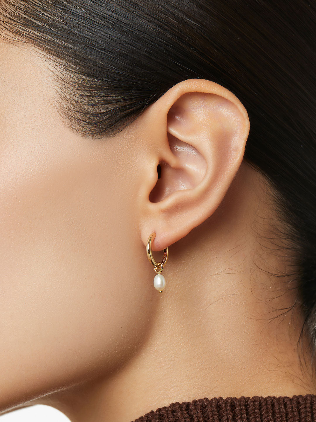 Ana Luisa Jewelry Earrings Hoops Earrings Pearl Huggie Hoops Frida Gold