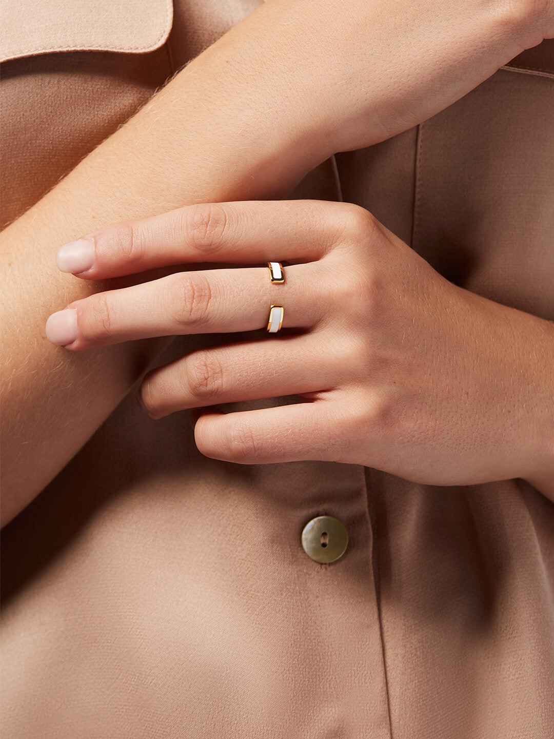 Ana Luisa Rings Stacking Rings Mecca Lacquer Off White Gold